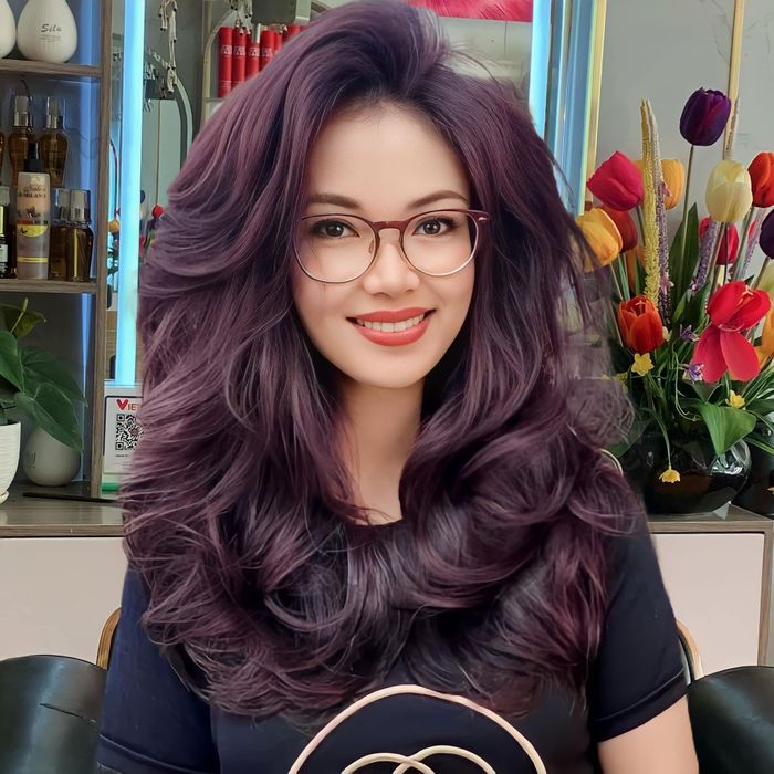 Không gian sang trọng và dịch vụ chuyên nghiệp tại Hair Salon Huấn Anh