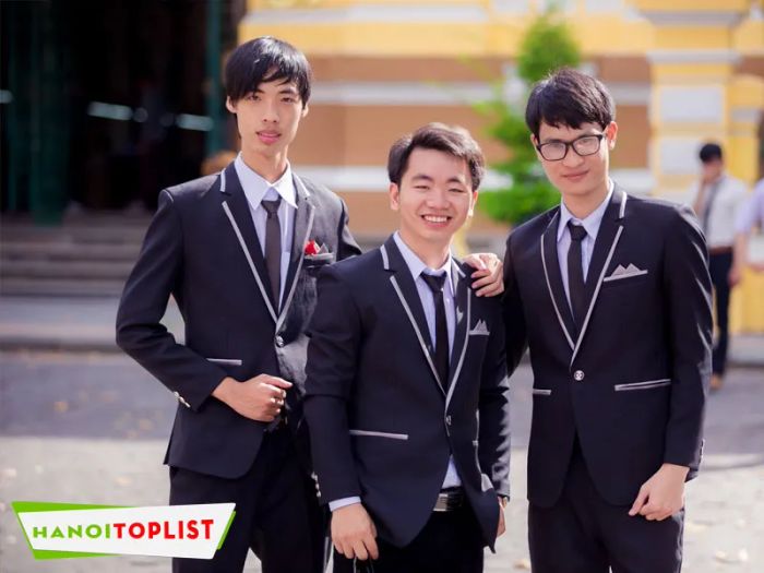 shopkyyeu-diem-den-ly-tuong-cho-thue-vest-Mytour