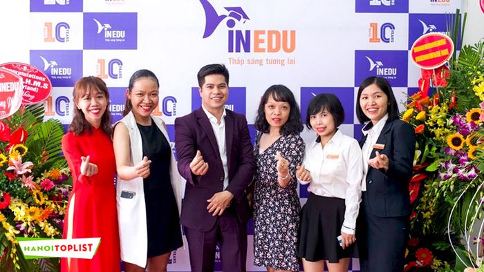 trung-tam-tu-van-du-hoc-vinedu-Mytour