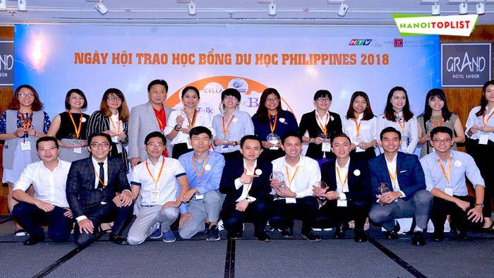 trung-tam-tu-van-du-hoc-eduphil-Mytour