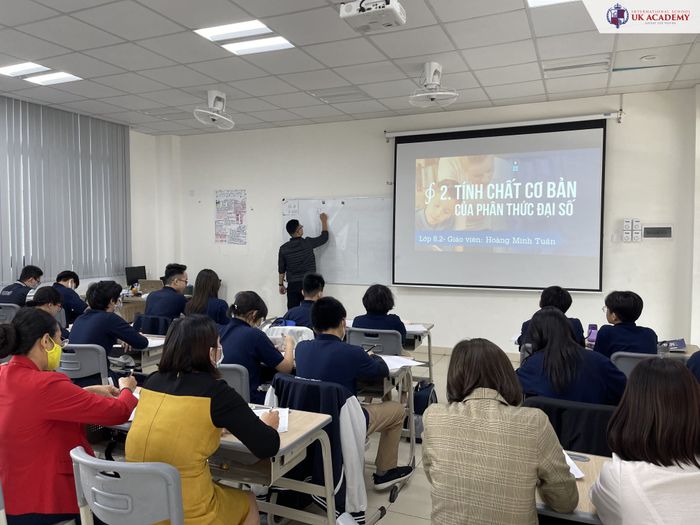 Hoạt động ngoại khóa sôi nổi của học sinh UK Academy