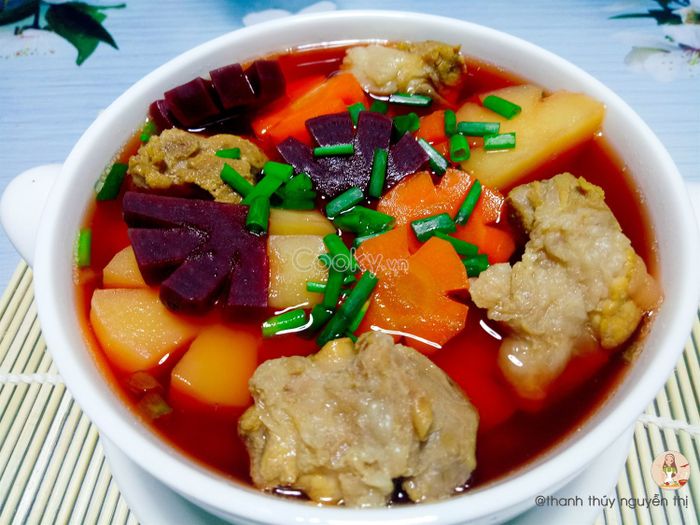 Sườn hầm rau củ thơm ngon, bổ dưỡng - Ảnh minh họa