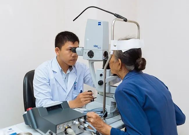 Bệnh Viện Mắt Cao Cấp Phương Nam tự hào lọt top 5 cơ sở phẫu thuật cận thị uy tín nhất TP.HCM