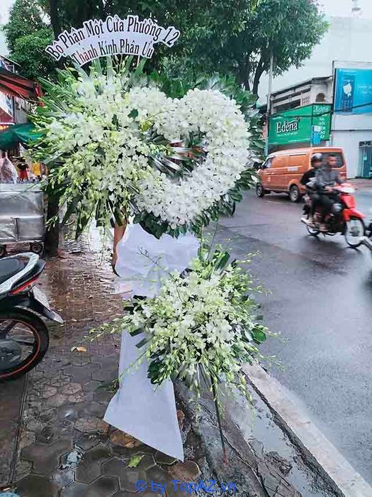 Những địa chỉ đặt vòng hoa tang lễ uy tín hàng đầu tại Quận 11