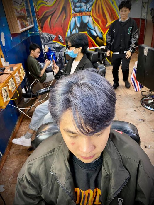Góc làm đẹp đầy nghệ thuật tại Hùng Barbershop