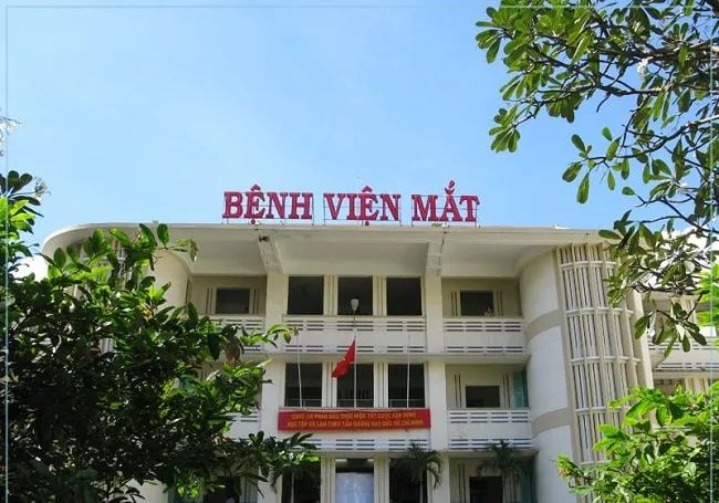 Bệnh Viện Mắt TP.HCM tự hào thuộc top 5 địa chỉ phẫu thuật khúc xạ uy tín nhất thành phố