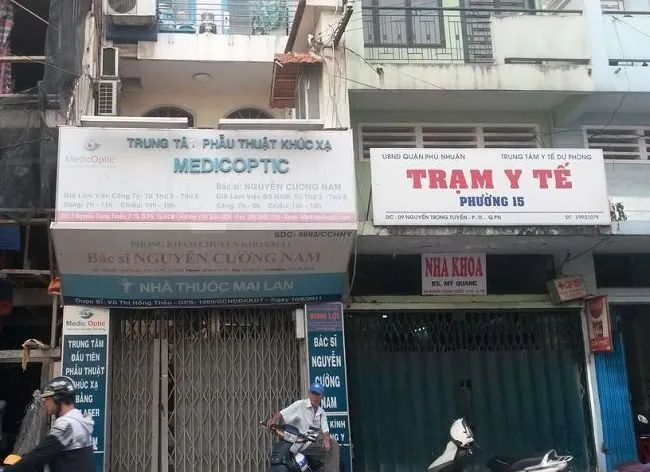 Medic Optic tự hào lọt top 5 trung tâm phẫu thuật khúc xạ hàng đầu tại TP.HCM, mang đến giải pháp điều trị cận thị tối ưu