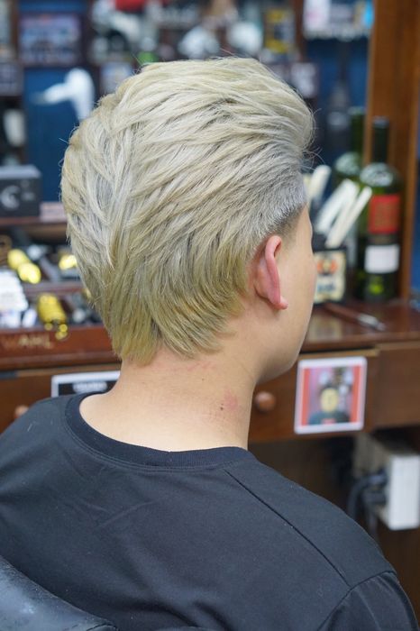 Không gian hiện đại và sang trọng tại Thanks Barber Shop