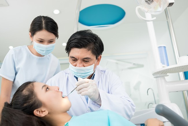 Hình ảnh phòng khám hiện đại tại Nha Khoa Vạn Hạnh Bình Thuận