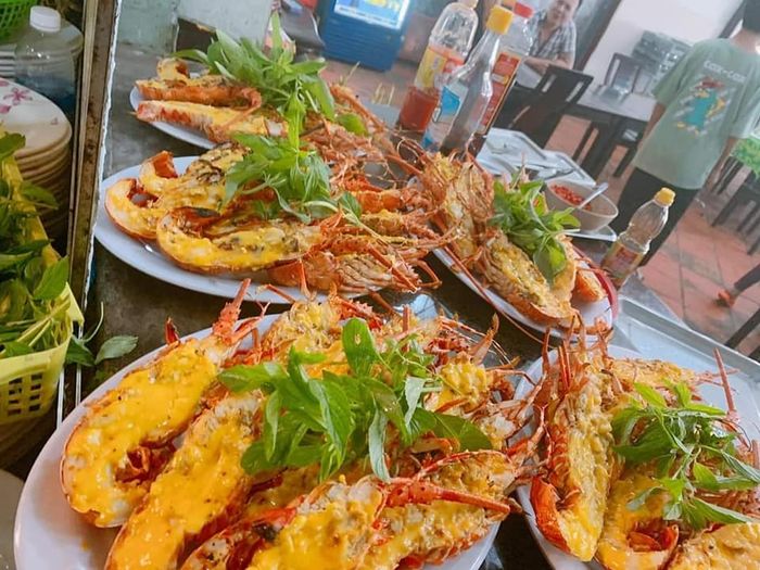 Không gian ấn tượng và những món ngon đặc trưng tại Nhà Hàng Biển Nhớ