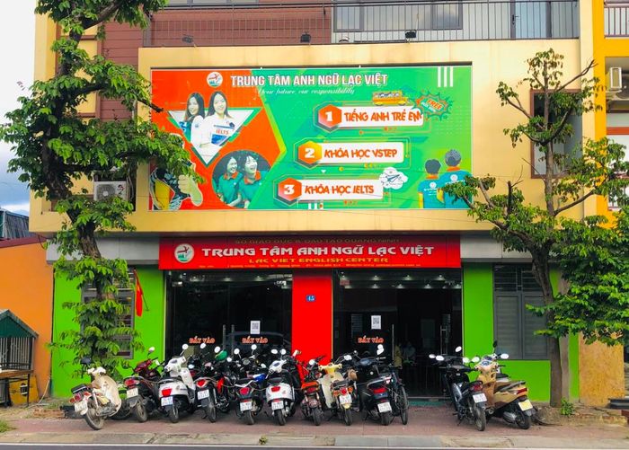 Hình ảnh không gian học tập hiện đại tại Trung Tâm Anh Ngữ Lạc Việt