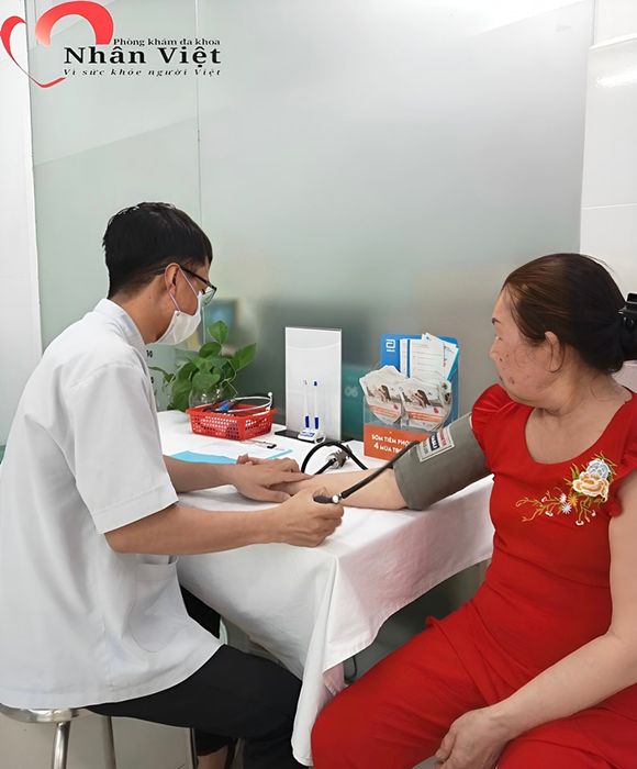 Hình ảnh thực tế Phòng Khám Đa Khoa Nhân Việt - không gian khám chữa bệnh hiện đại, tiện nghi
