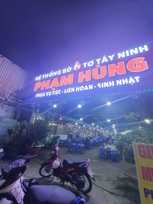 Không gian ấm cúng tại Bò Tơ Năm Sánh (Ảnh 2)
