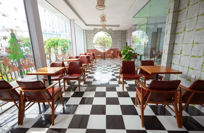 Góc sống ảo đầy nghệ thuật tại Koi SaKai Coffee