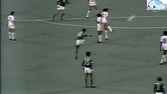 Pelé - Biểu tượng sút phạt hàng rào của mọi thời đại