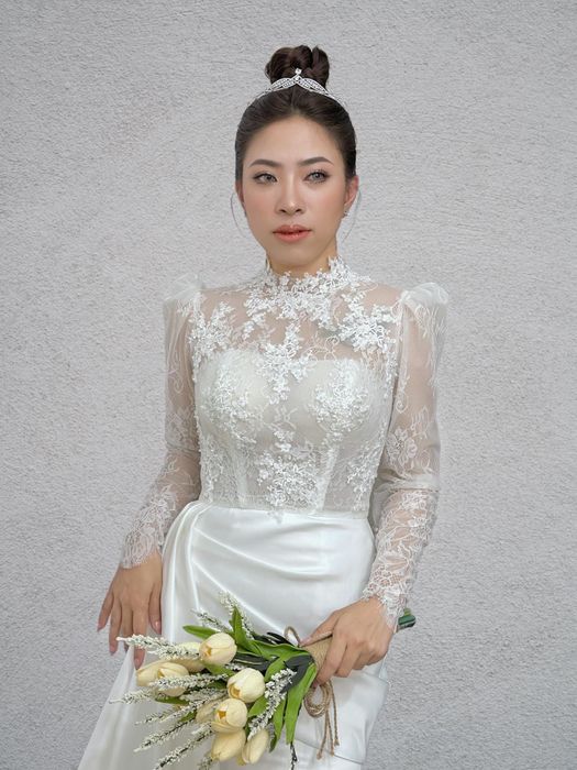 Vân Phụng Studio - Áo dài cô dâu lộng lẫy