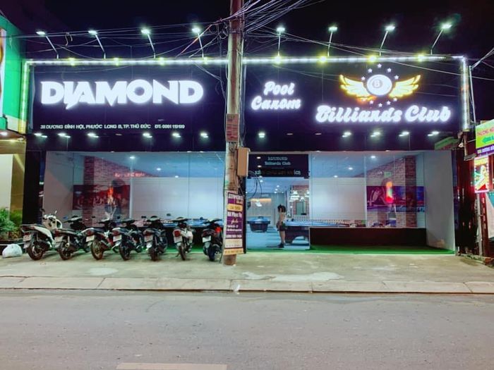Không gian sang trọng tại Diamond Billiards Club