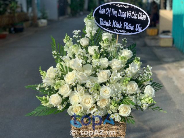 Những điểm bán hoa chia buồn chất lượng nhất tại Hai Bà Trưng