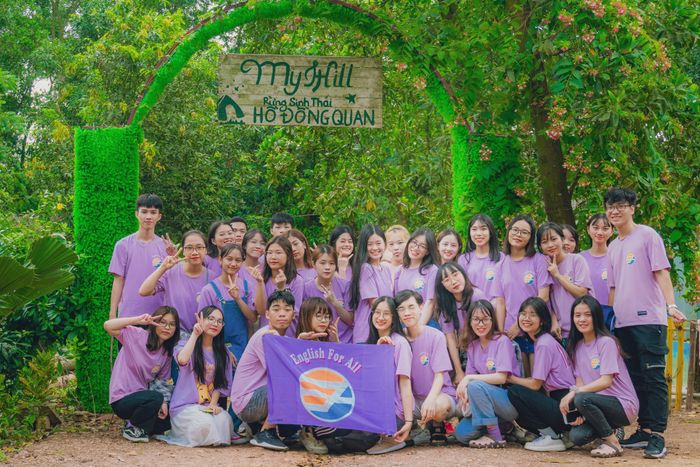 Toàn cảnh hồ Đồng Quan tuyệt đẹp từ My Hill