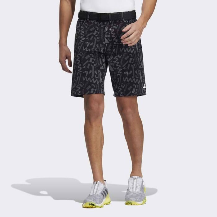 Shop Kim Long ảnh 2 - Góc nhìn ấn tượng về các sản phẩm bán chạy, từ giày sneaker đến trang phục tập luyện đa dạng kiểu dáng.
