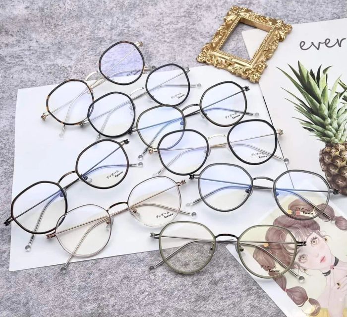 Bộ sưu tập kính thời trang đa phong cách tại Kính Mắt H & C