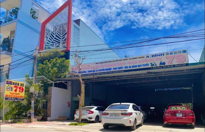 Hình ảnh không gian chăm sóc xe tại Rửa Xe 79 - Car Detailing