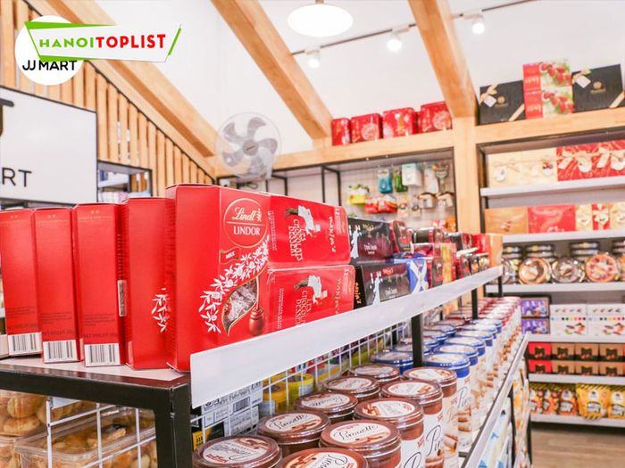 sieu-thi-jj-mart-Tripi