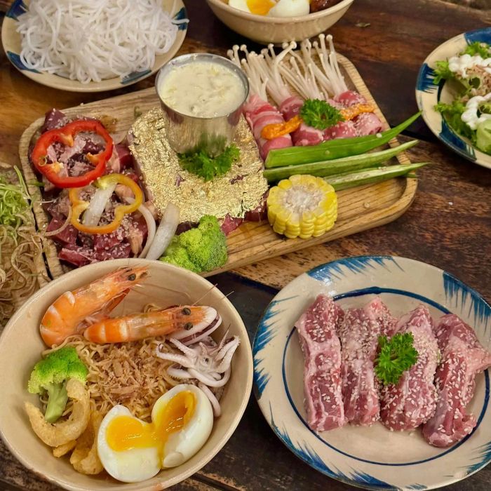 Hình ảnh Tiệm Ăn Nhà Gỗ 1