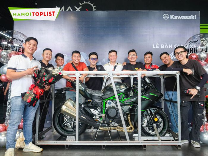 co-nen-mua-hang-tai-max-moto-ha-noi-hay-khong-Tripi