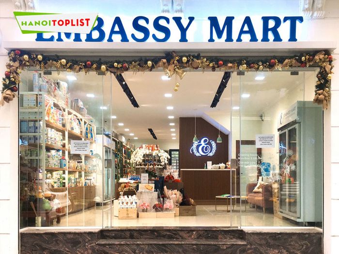 sieu-thi-nhap-khau-embassy-mart-Tripi