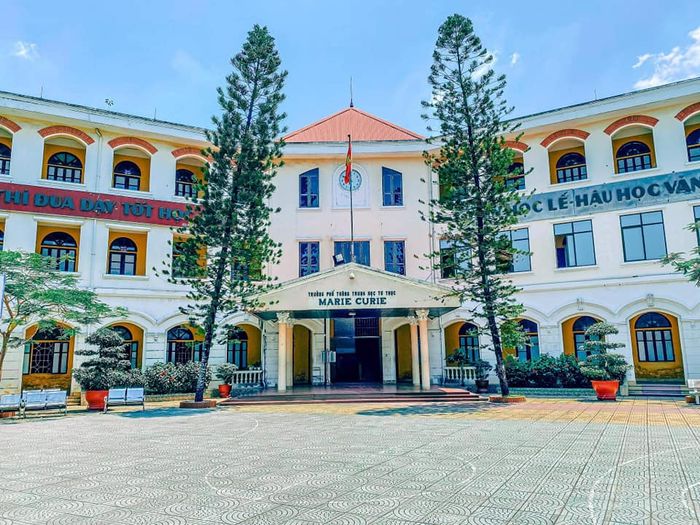 Hình ảnh toàn cảnh ấn tượng về THPT Marie Curie - ngôi trường chuẩn quốc tế tại trung tâm Hải Phòng