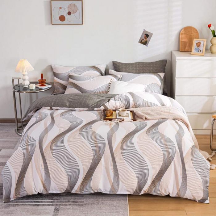 Không gian trưng bày sang trọng các bộ chăn ga gối nệm cao cấp tại showroom Hoàng Nga