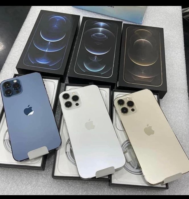 Hình ảnh không gian trưng bày tại Thế Giới Mobile
