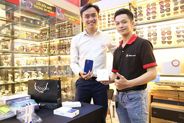 Hình ảnh 1 từ FPT Shop - Không gian trải nghiệm công nghệ đẳng cấp
