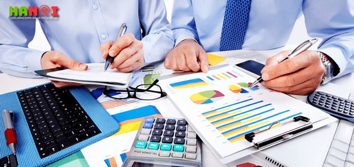 Việc tự làm kế toán sẽ giúp doanh nghiệp giảm chi phí, nắm vững tài chính và chủ động hơn trong mọi công việc kế toán, nâng cao hiệu quả quản lý tài chính.