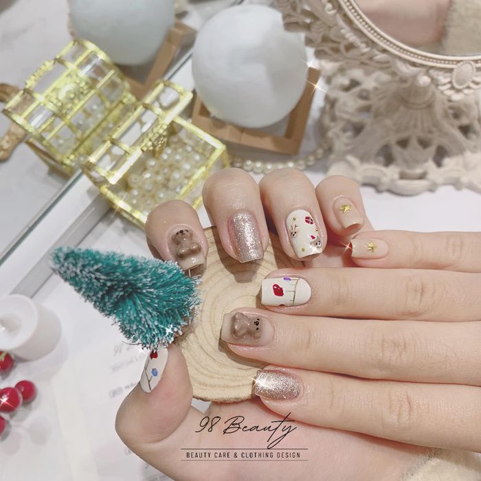 Khung cảnh lớp học sinh động tại 98 Beauty Nails (ảnh 3)