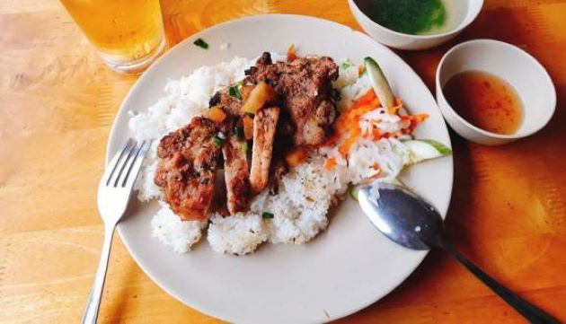 Cơm tấm Nhà Bè: Ngon, chất lượng với giá thành hợp lý