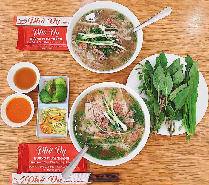 Hình ảnh tô phở thơm ngon chuẩn vị tại Phở Vụ - Hương vị Hà Thành