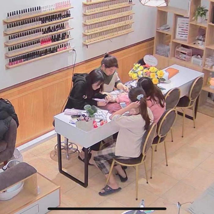 Không gian học tập hiện đại tại 98 Beauty Nails (ảnh 2)