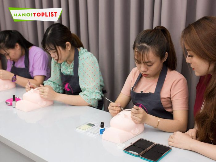 seoul-academy-dia-chi-dao-tao-tham-my-uy-tin-Mytour