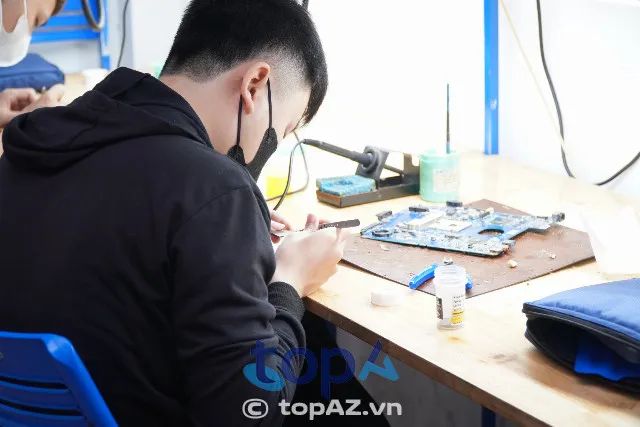 Trung tâm đào tạo kỹ thuật sửa chữa máy tính chất lượng tại TP.HCM