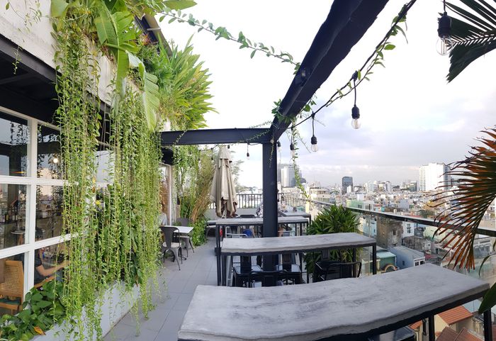 Không gian lãng mạn tại Sargon Rooftop Coffee - Ảnh 2