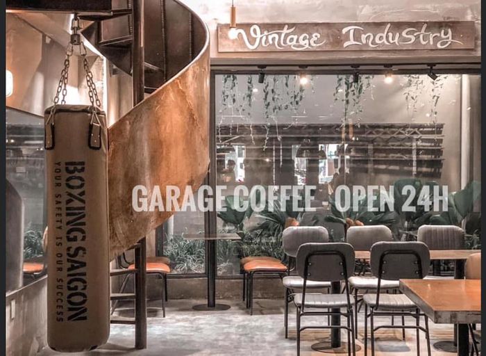 Góc view độc đáo tại Garage Coffee - Ảnh 3
