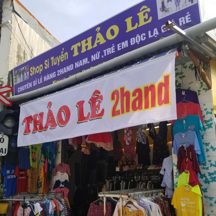 Shop Thảo Lê Secondhand – Không gian thử đồ rộng rãi và thân thiện