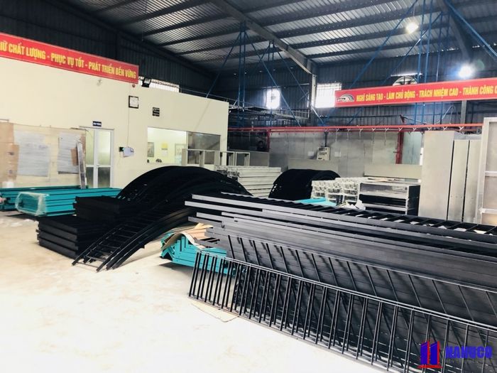 Hình ảnh thi công hệ thống thang máng cáp chuyên nghiệp tại các công trình của Hải Hưng