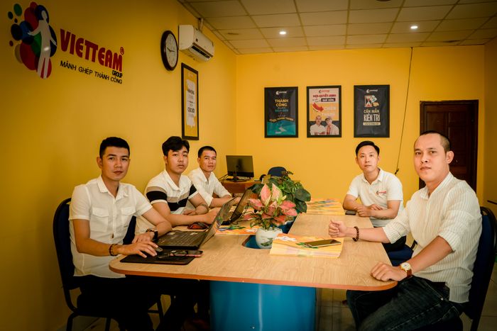 Hình ảnh của Việt Team Group