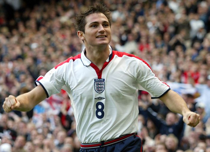 Frank Lampard - 'Cỗ máy' ghi bàn từ mọi cự ly
