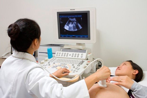 Đội ngũ y bác sĩ tận tâm tại Phòng Khám Đa Khoa Bình An