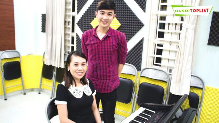trung-tam-thanh-nhac-sao-viet-Tripi