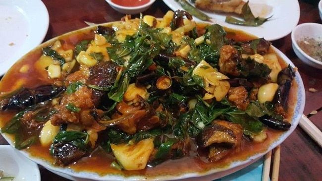 Khám phá ẩm thực Hạ Long: Sam xào chua ngọt trong top 10 món ngon đáng thử